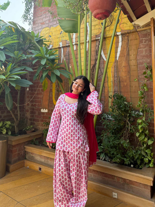 Gulabi adaa farsi set