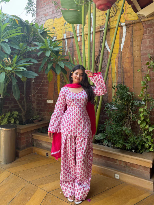 Gulabi adaa farsi set