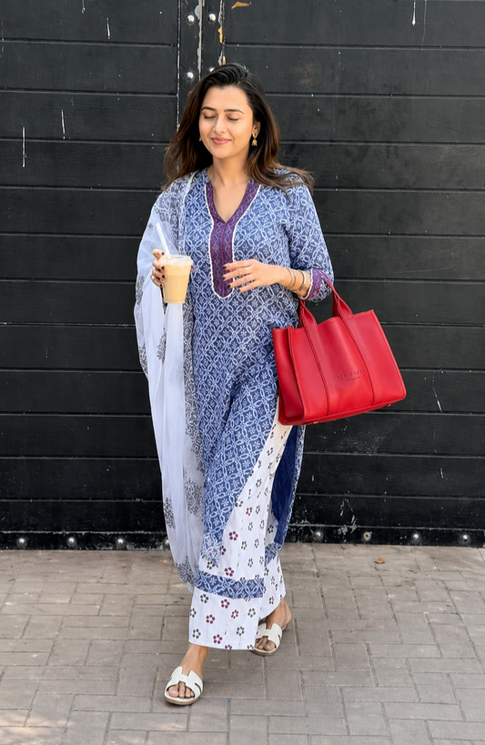 Women White & Navy Blue Printed Kurta with Trousers & Dupatta