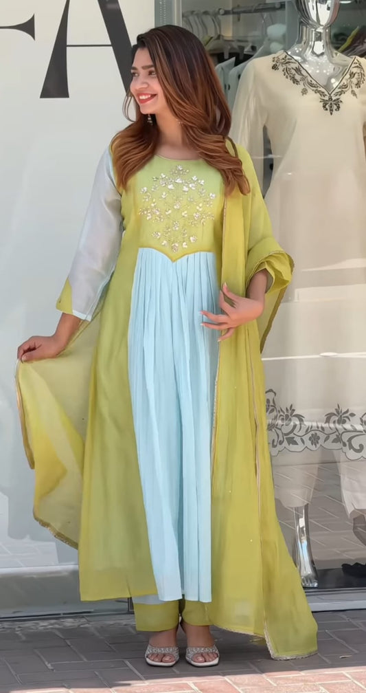Very Beautiful Mul Chanderi Embroidery Suit Set