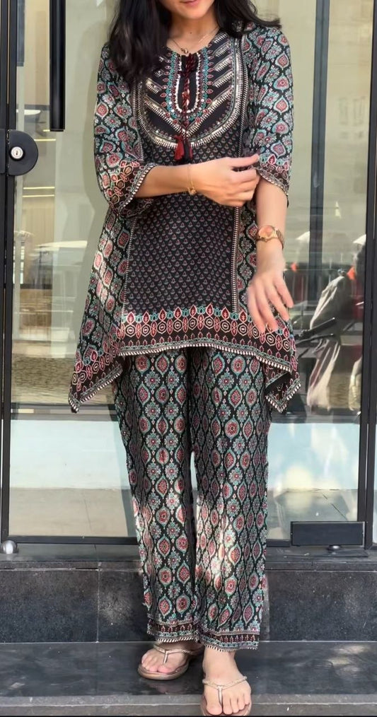 Atrangi Coord Set