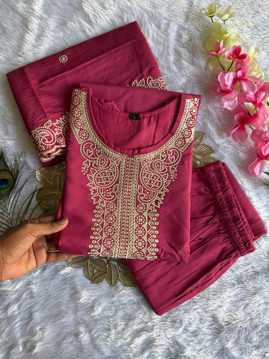 New Designer Kurti Pant Dupatta Se
