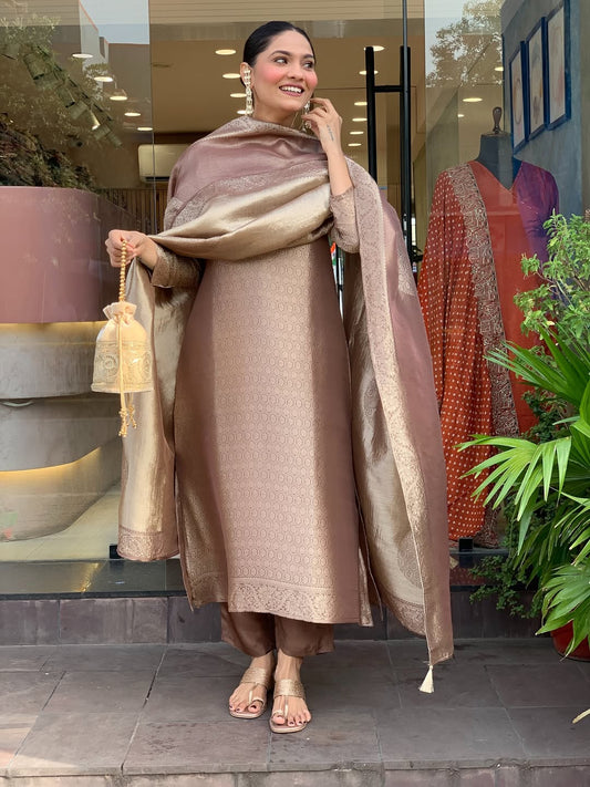 NEW ARIVELLS BANARASI SPECIAL SUIT SET