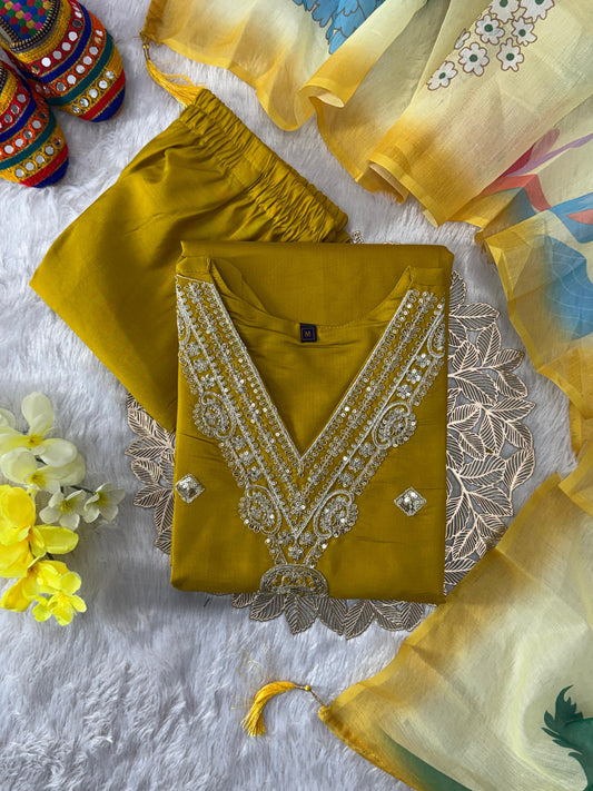 New Designer Kurti Pant Dupatta Se