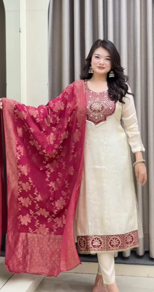 NEW ARIVELLS BANARASI WIVING SPECIAL SUIT SET