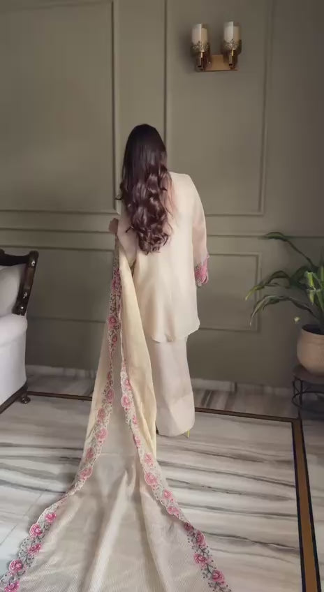 Cream Farshi Set
